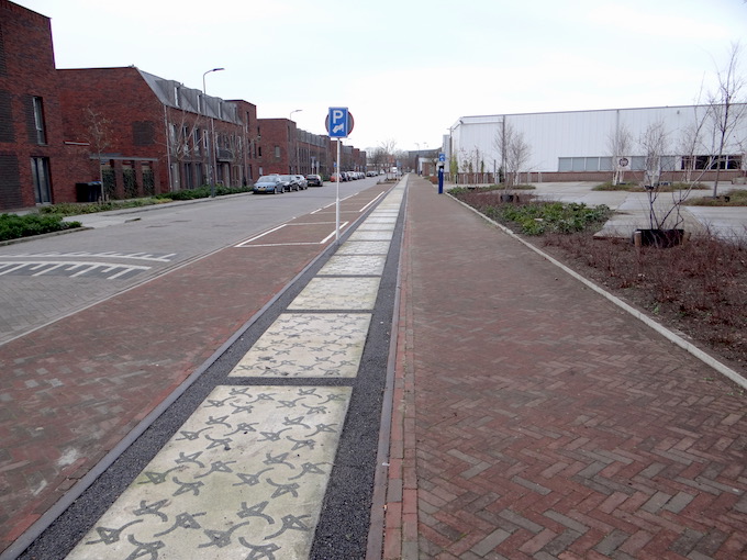 KeramischSpoor-schoongemaakt.jpeg title = 