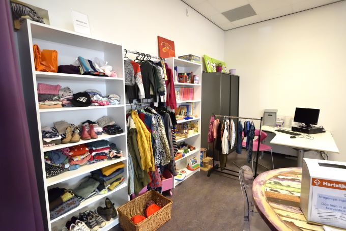 Weggeefkleiding1.jpg title = 