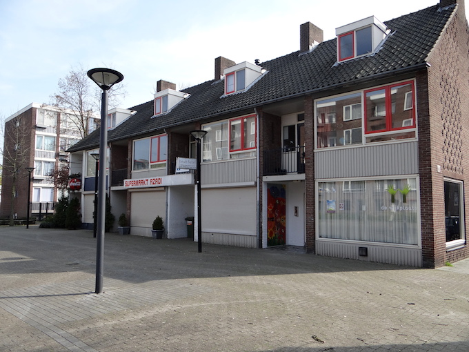 Winkelscopernicusplein.JPG title = 