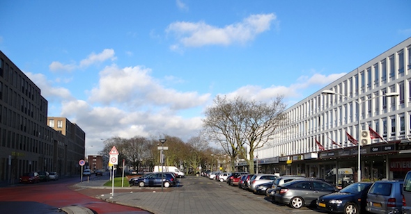 parkeerruimtewinkelcentrum.JPG title = 