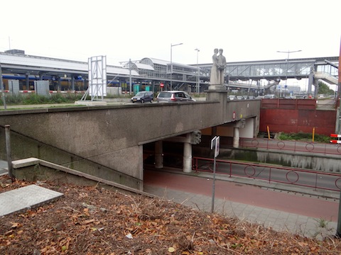 viaduct.JPG title = 